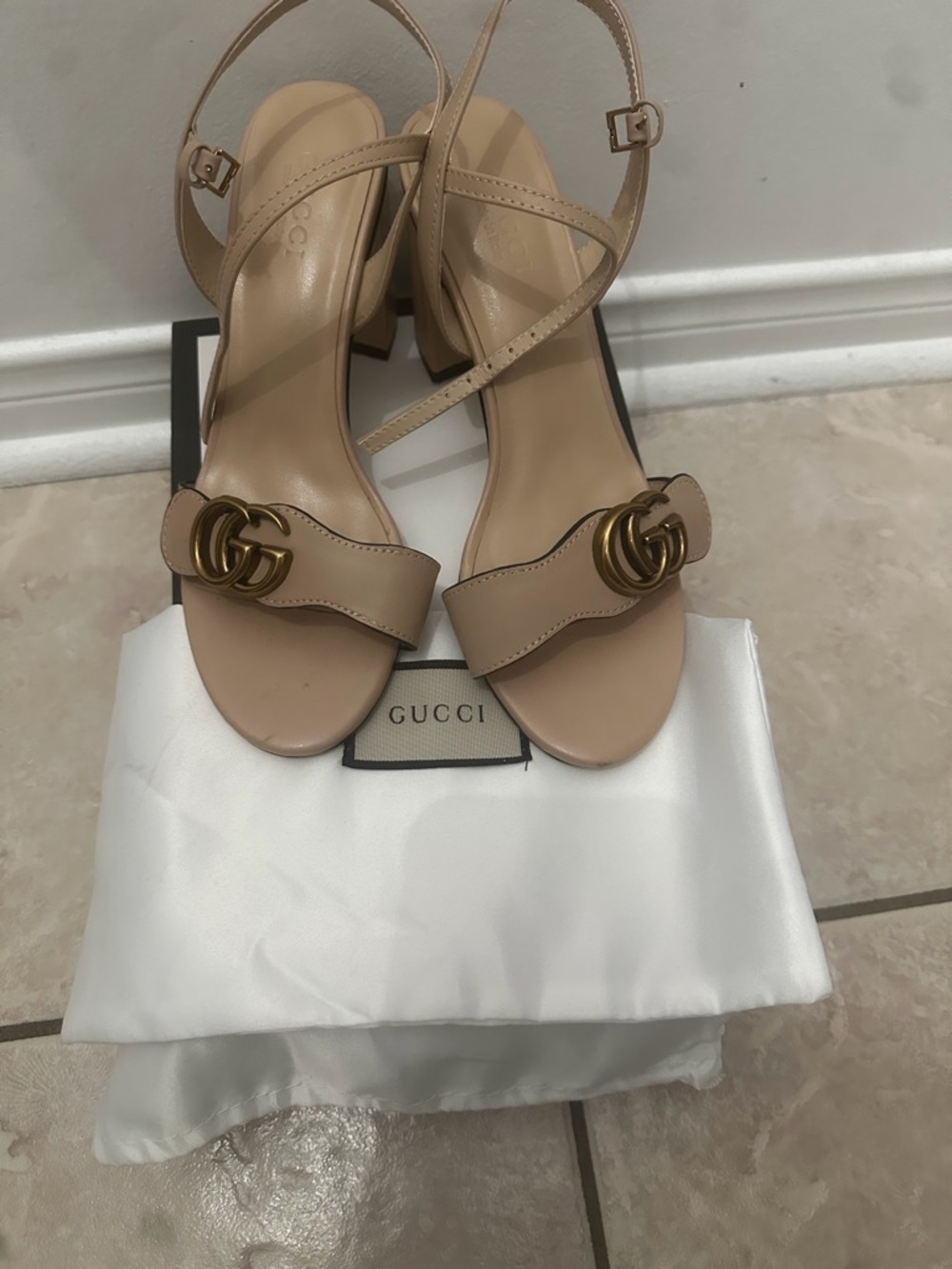 Nude Leather Slingback Sandals with Gold Double G